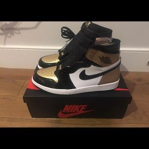 Gold Toe 1s